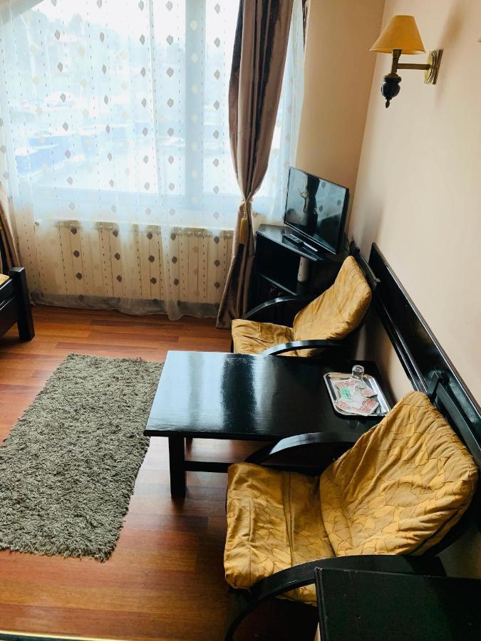 Motel Restaurant Lowe デヴァ エクステリア 写真